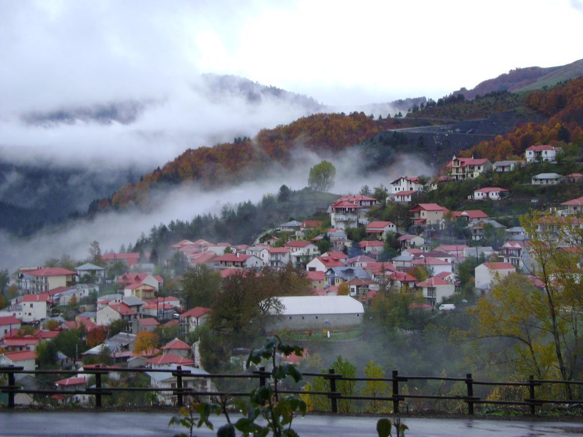 Valia Calda Hotel Perivoli  Экстерьер фото